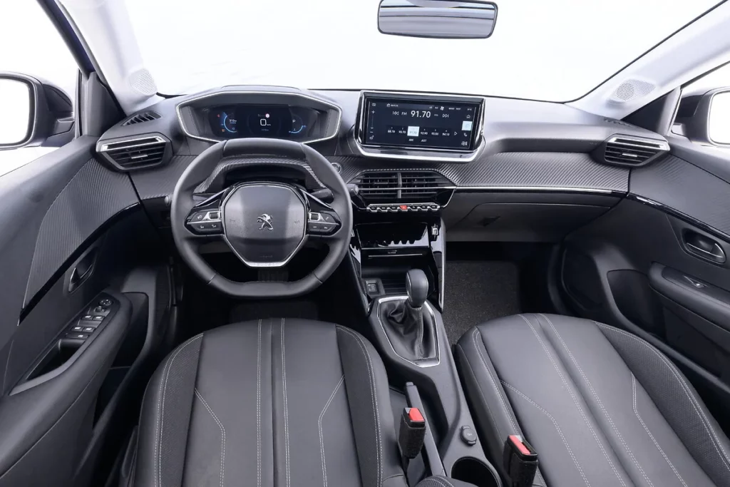 Peugeot 208 interior